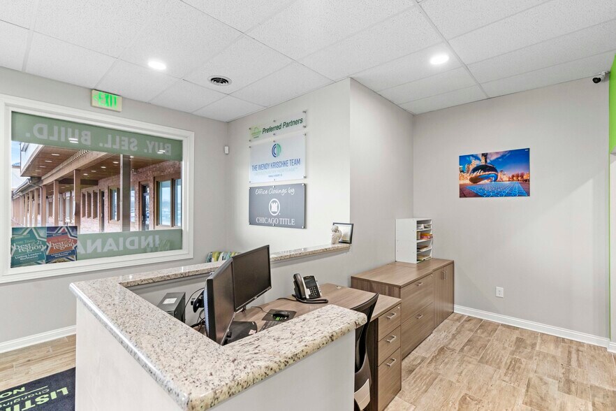 More Photos Of 8219-8347 Wicker Ave, Saint John Freestanding For Lease