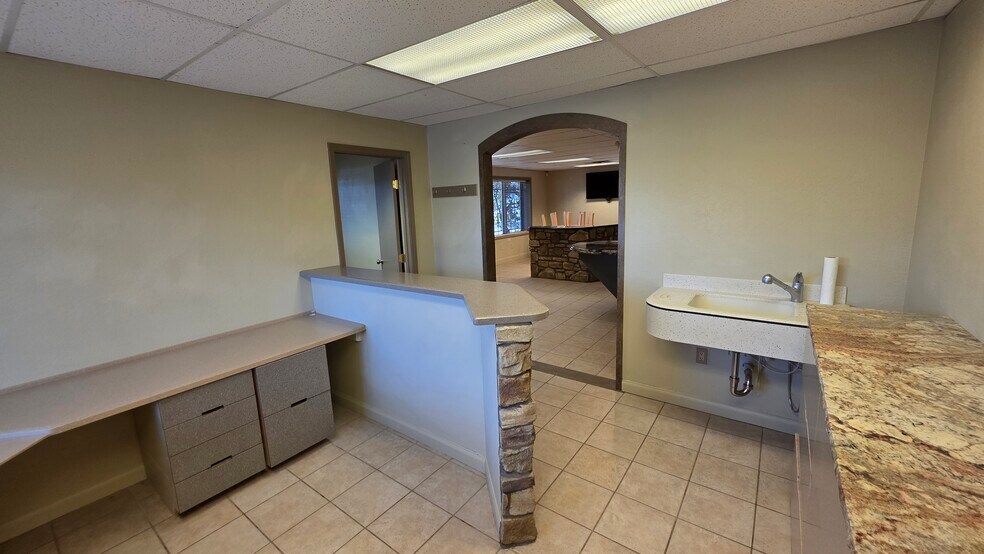 More Photos Of 69-75 Sunflower Rd, Colorado Springs Warehouse For Lease