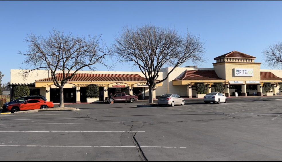 Primary Photo Of 351-605 Bellevue Rd, Atwater Supermarket For Lease