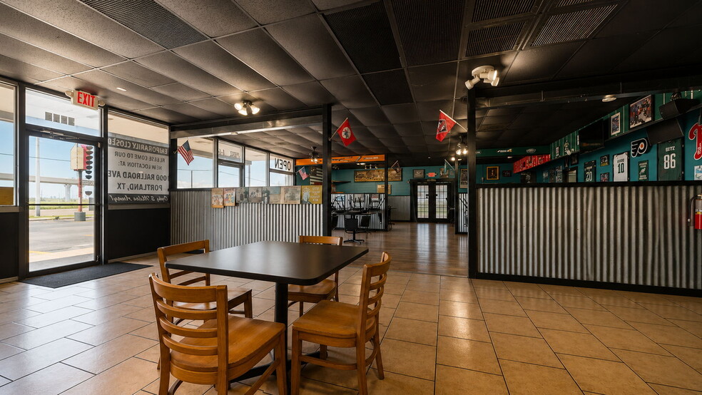 More Photos Of 3314 Surfside Blvd, Corpus Christi Restaurant For Sale