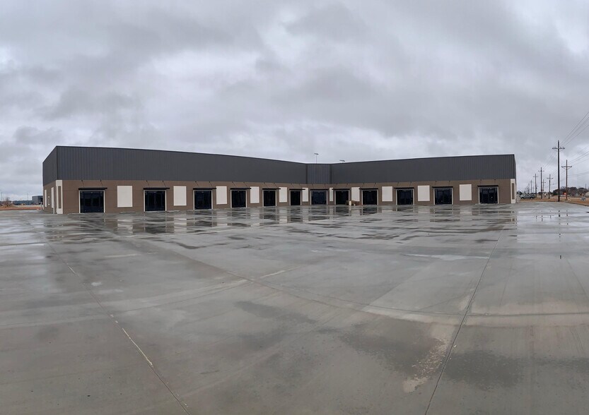 Primary Photo Of 4726 Woodrow Rd, Lubbock Storefront For Lease