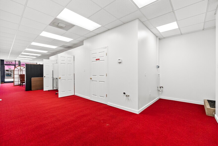 More Photos Of 215 S Main St, Blackstone Storefront For Sale