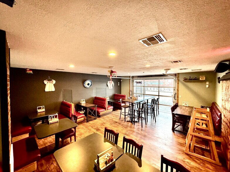 More Photos Of 994 Market St, Meadville Storefront Retail Residential For Sale
