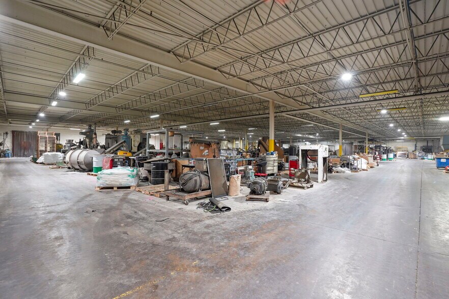 More Photos Of 1840 Progress Ave, Columbus Manufacturing For Sale