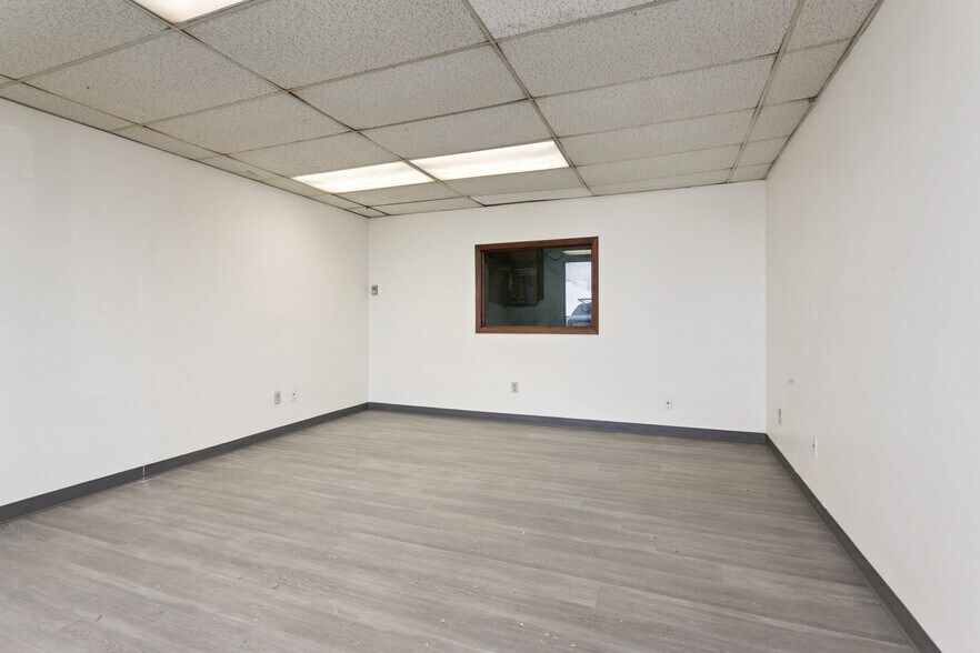 More Photos Of 4200 Jackson St, Denver Warehouse For Lease