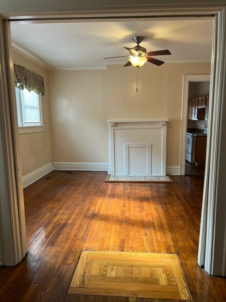 More Photos Of 215 Monongalia St, Charleston Specialty For Lease