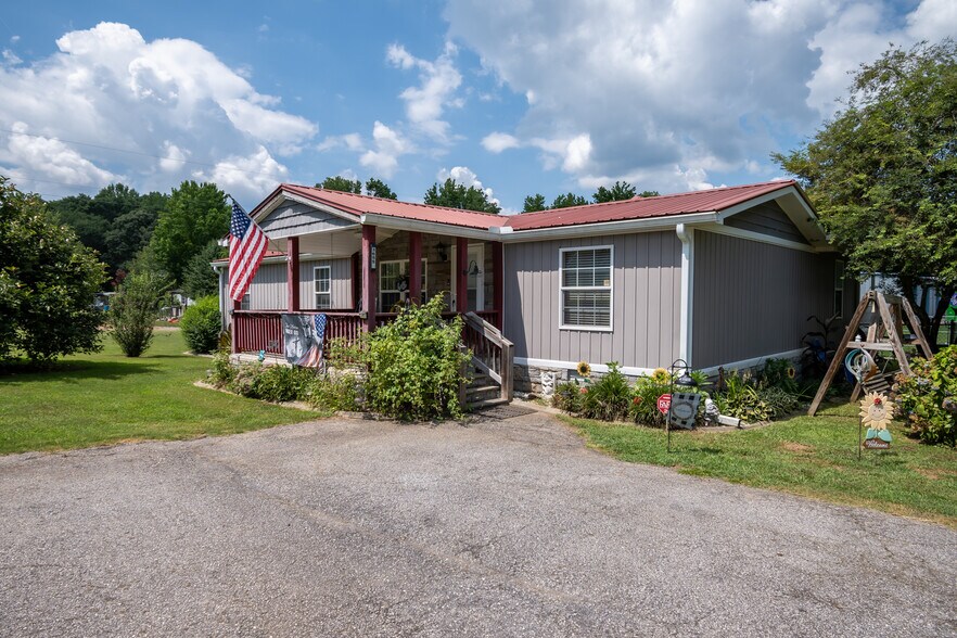 More Photos Of 3655 Neese Commerce Rd, Hull Multifamily For Sale