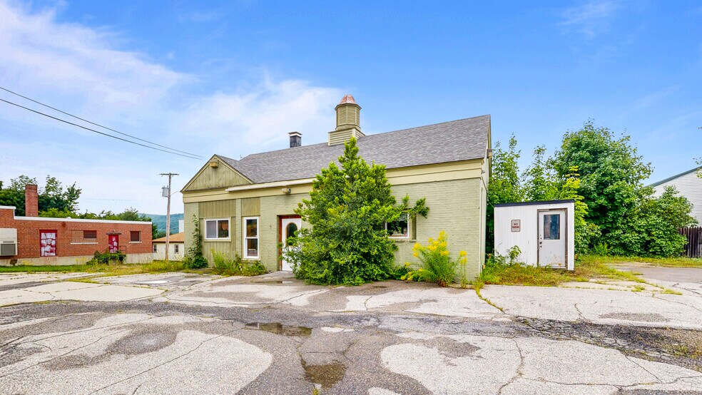 More Photos Of 352 Hancock St, Rumford Storefront Retail Office For Sale