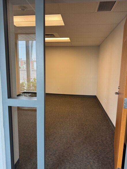 More Photos Of 1426 E 3rd Ave, Kennewick Warehouse For Lease