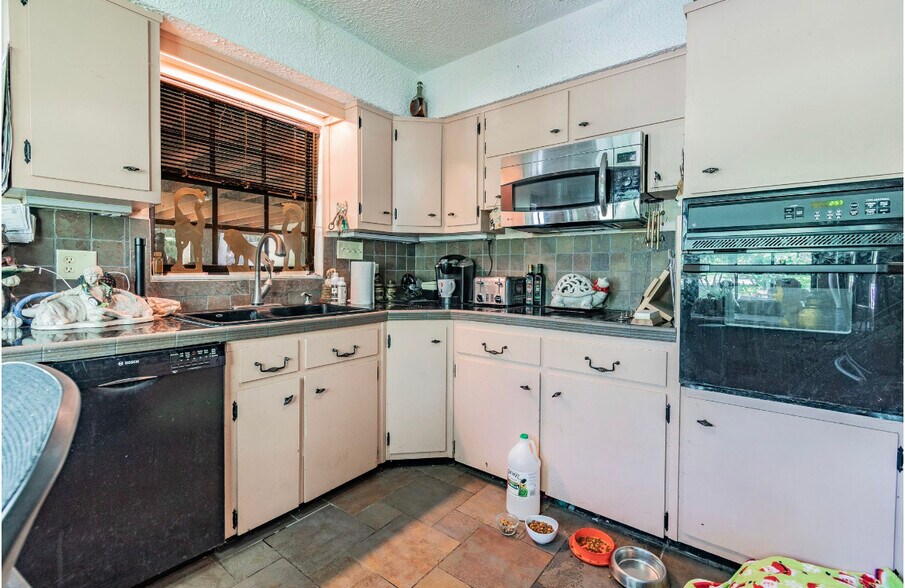 More Photos Of 22129 Carson Dr, Land O' Lakes Specialty For Sale