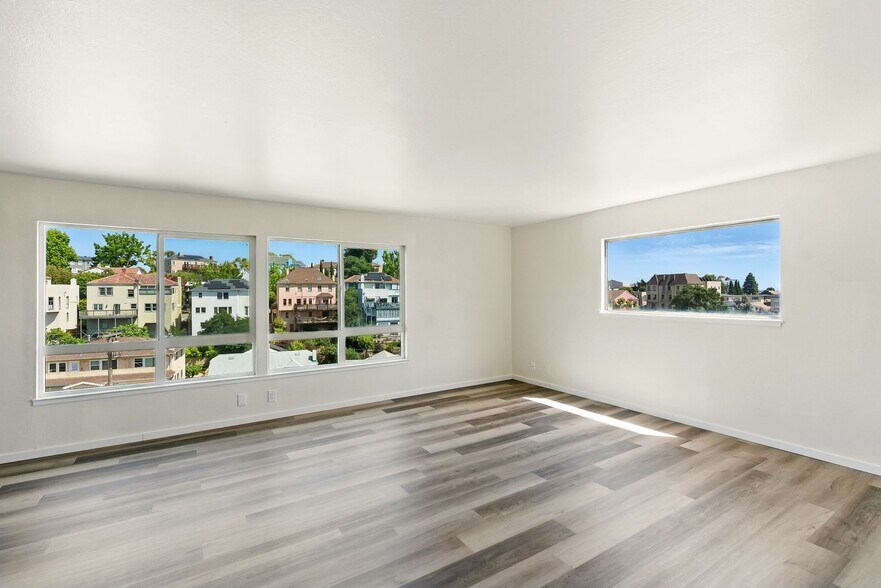 More Photos Of 498 Capital St, Oakland Apartments For Sale