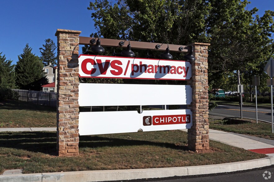 More Photos Of 1665-1673 Limekiln Pike, Dresher Freestanding For Lease