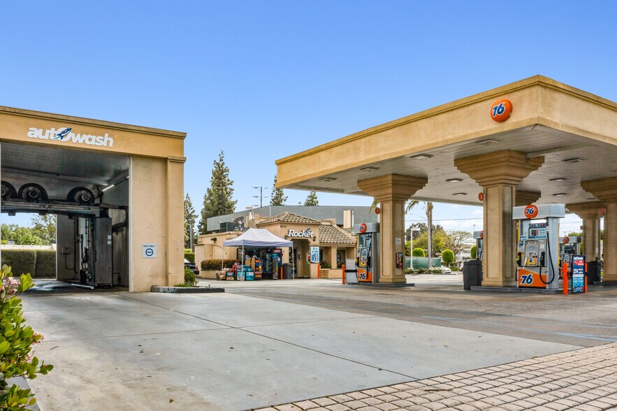 More Photos Of 8510 Rosecrans Ave, Paramount Service Station For Sale