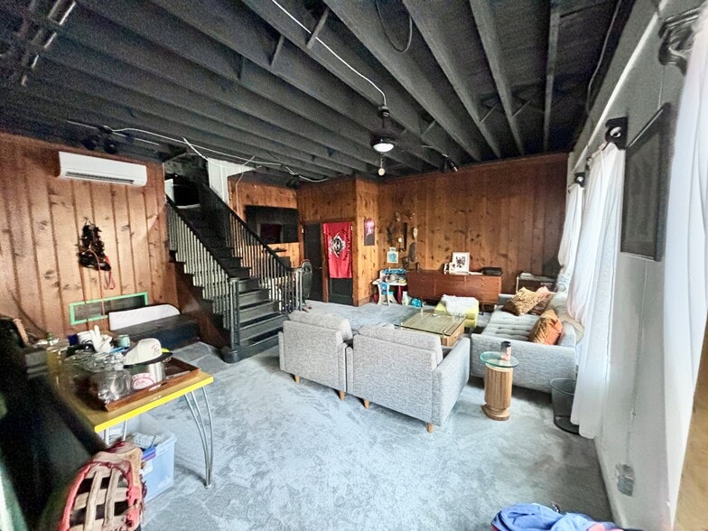 More Photos Of 309 High St, Portsmouth Storefront For Lease