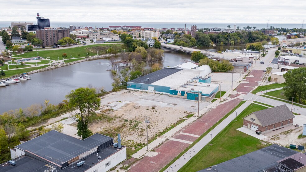 605705 N Commerce St, Sheboygan, WI 53081 Warehouse For Sale