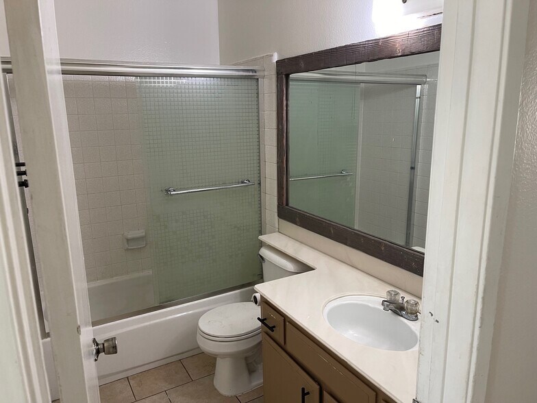 More Photos Of 2362 Wyandote Ave, Placentia Apartments For Sale