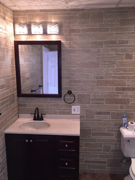 More Photos Of 259 Quincy St, Boston Warehouse For Lease