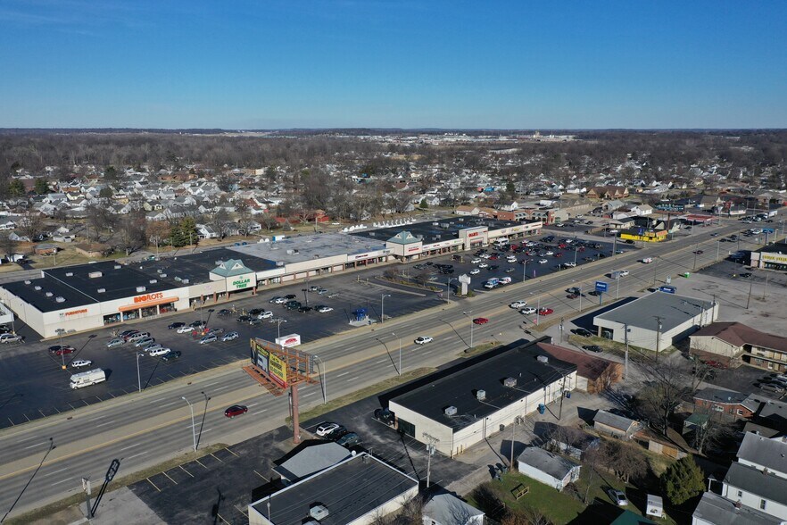 More Photos Of 400 E Diamond Ave, Evansville Unknown For Lease