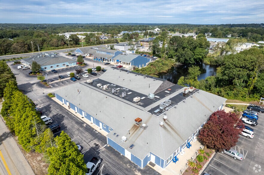 More Photos Of 140 Point Judith Rd, Narragansett Storefront Retail Office For Sale
