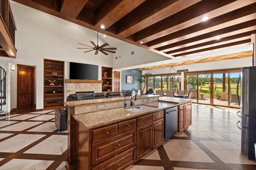 More Photos Of 31300 Ranch Road 12, Dripping Springs Specialty For Sale