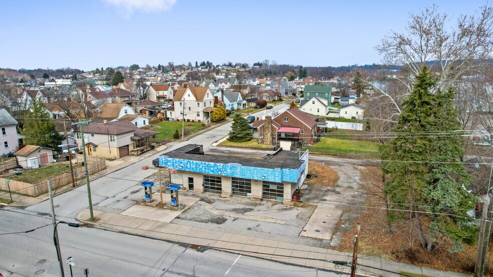 More Photos Of 2400 Ligonier St, Latrobe Auto Repair For Sale