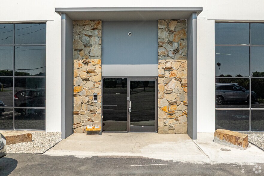 More Photos Of 8731 & 8741 Pioneer Blvd, Santa Fe Springs Warehouse For Sale