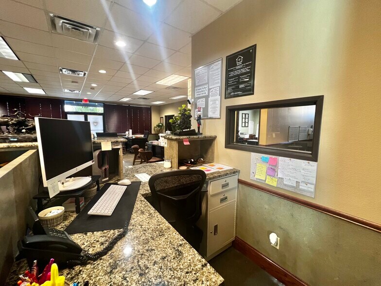 More Photos Of 661 W Central Texas Expy, Harker Heights Office For Lease