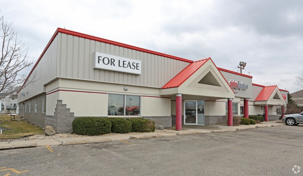 Primary Photo Of 3221-3225 Parmenter St, Middleton Freestanding For Lease