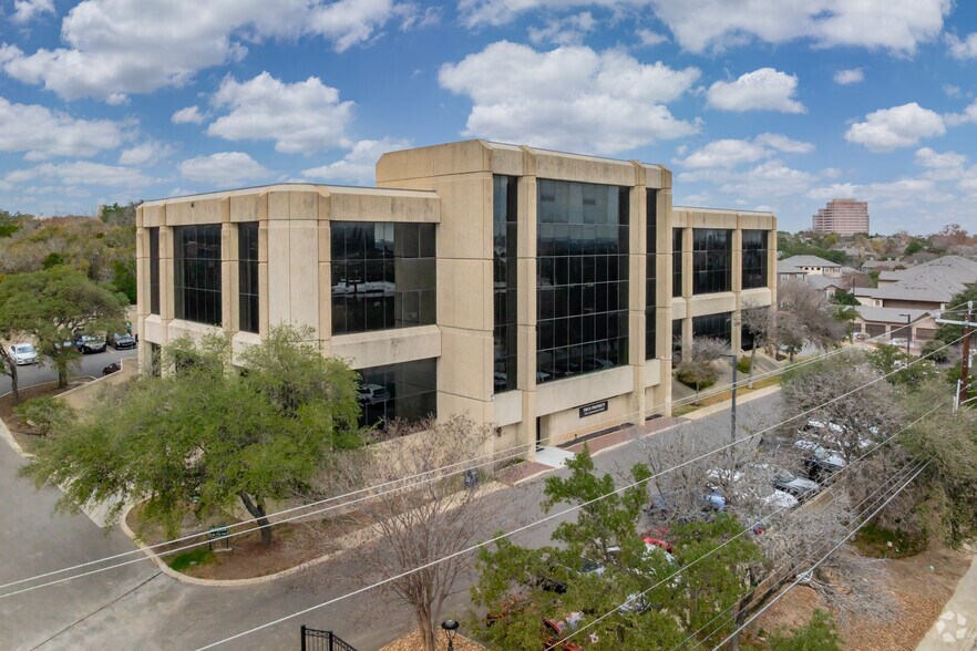 More Photos Of 7551 Callaghan Rd, San Antonio Medical For Lease