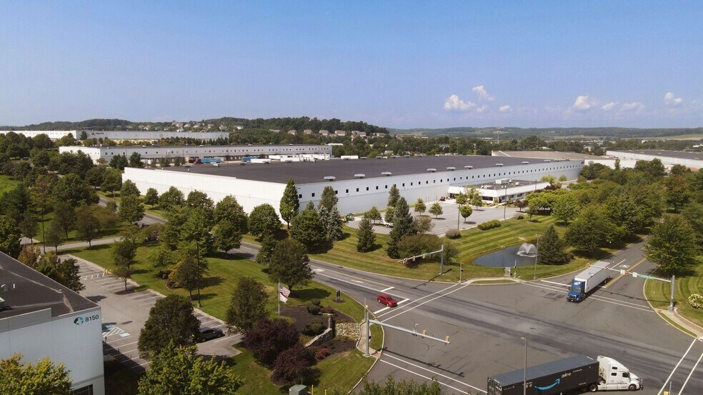 More Photos Of 400 Boulder Dr, Breinigsville Distribution For Lease