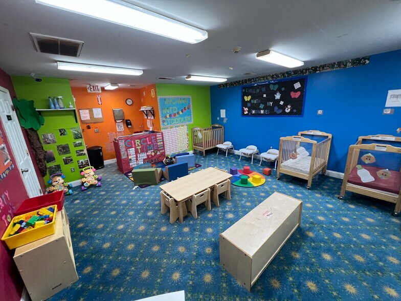 More Photos Of 3900 Bakers Ferry Rd SW, Atlanta Daycare Center For Sale