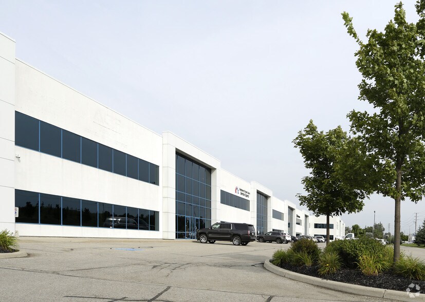 More Photos Of 1090 Fountain St N, Cambridge Warehouse For Lease