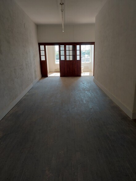 More Photos Of 207-211 E Main St, Watertown Office For Lease