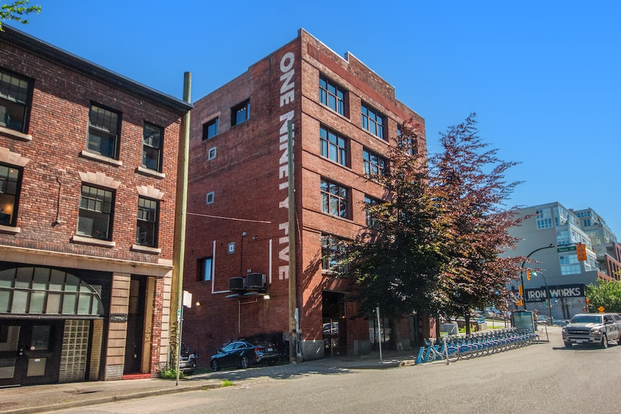 More Photos Of 191-195 Alexander St, Vancouver Office For Sale