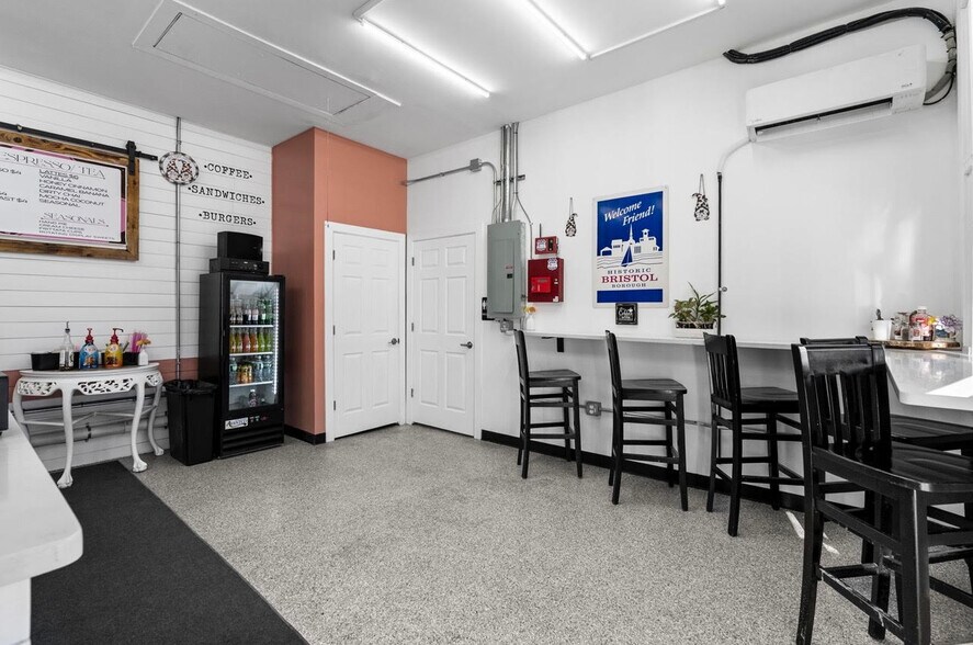 More Photos Of 2 Pond St, Bristol Storefront For Sale