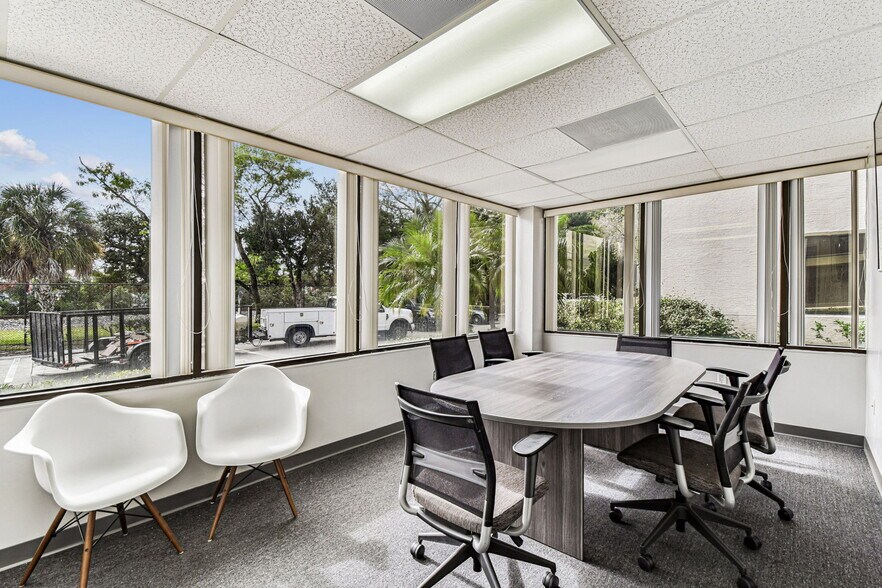 More Photos Of 3804 Gunn Hwy, Tampa Medical For Lease