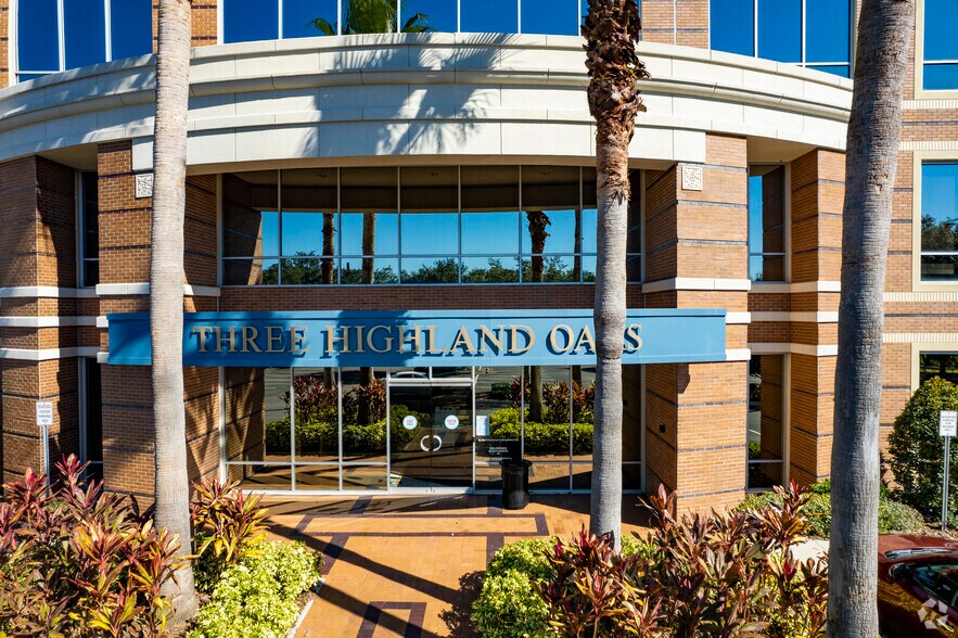 More Photos Of 4041 Park Oaks Blvd, Tampa Office For Lease