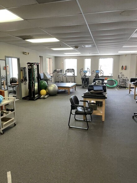 More Photos Of 65 Thomas Johnson Dr, Frederick Medical For Sale