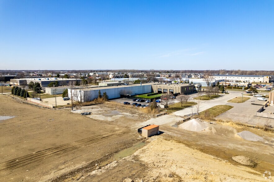 More Photos Of 50570 Birch Dr, Shelby Township Manufacturing For Lease
