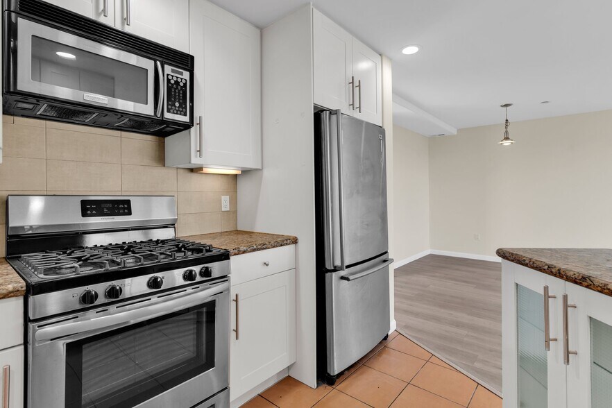 More Photos Of 1079 Texas St, San Francisco Apartments For Sale