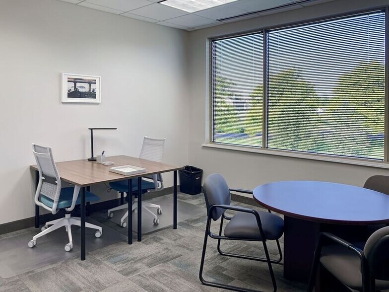 More Photos Of 2003 S Easton Rd, Doylestown Coworking Space