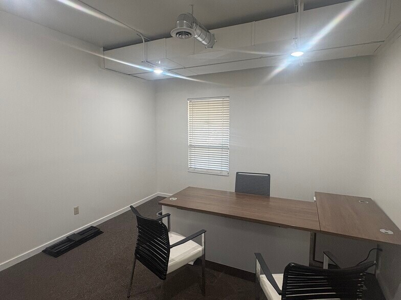 More Photos Of 79-99 E Fort Union Blvd, Midvale Medical For Lease