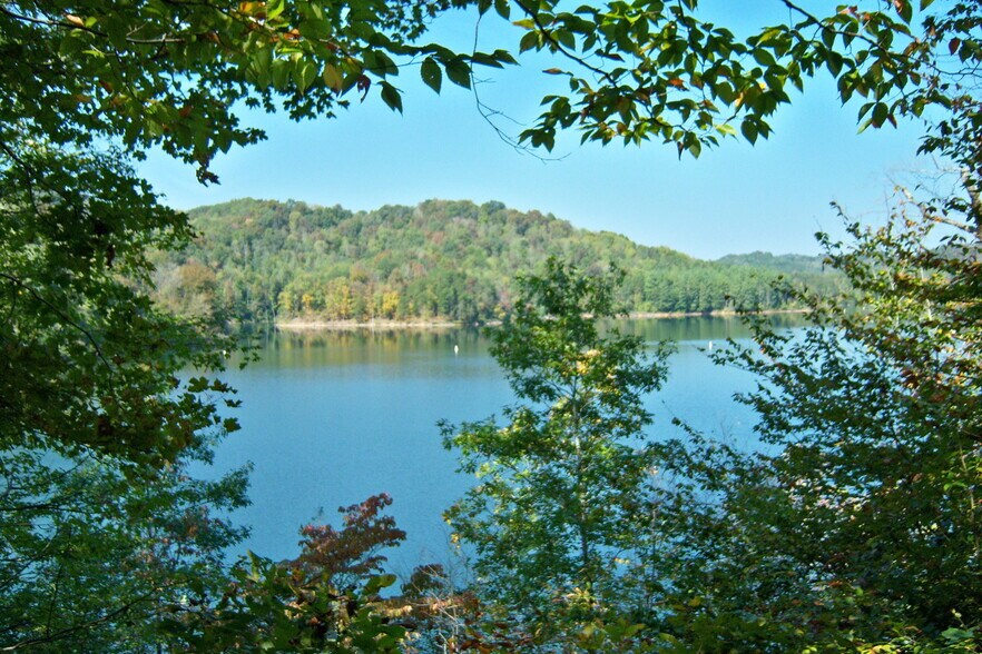 More Photos Of 1581 Kentucky Rte 2275, Staffordsville Marina For Sale