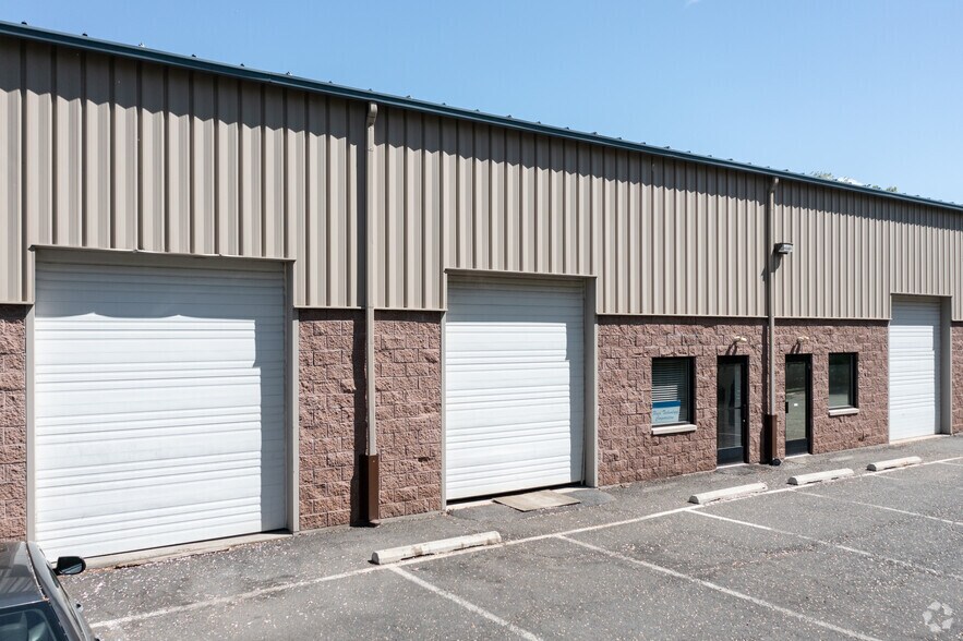 More Photos Of 3301-3393 S Clinton Ave, South Plainfield Flex For Lease