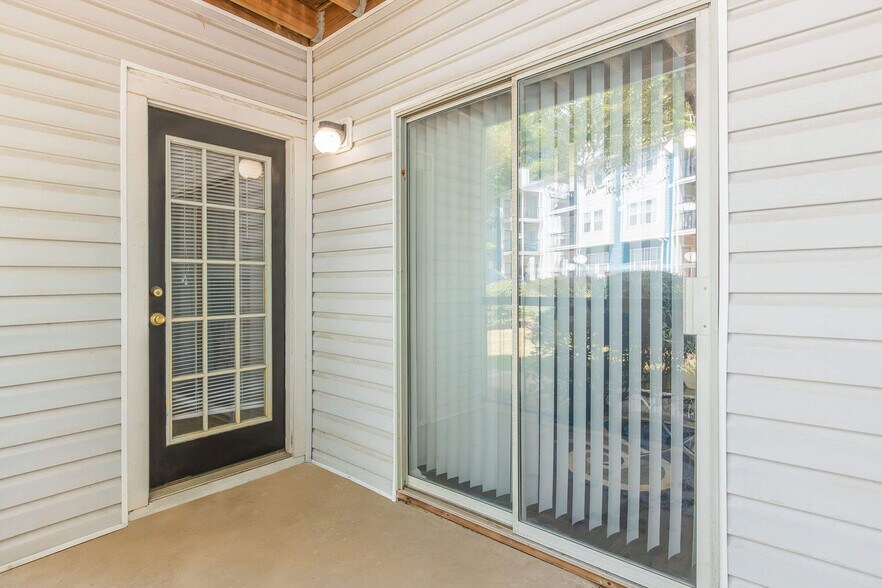 More Photos Of 5816 Covington Hwy, Decatur Apartments For Sale