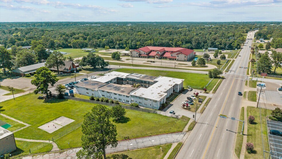More Photos Of 1224 S High St, Longview Apartments For Sale