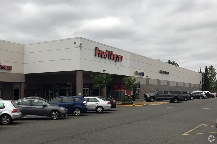 More Photos Of 17526 Meridian N, Puyallup Unknown For Lease