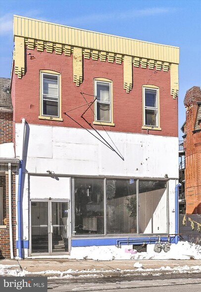 More Photos Of 325 W Main St, Kutztown Storefront Retail Residential For Lease