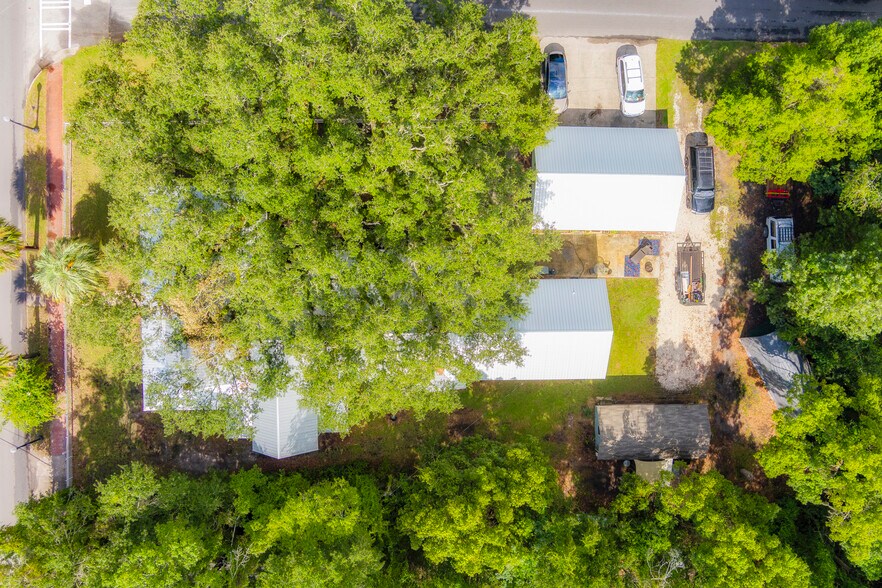 More Photos Of 290 E King Ave, Kingsland Office For Sale