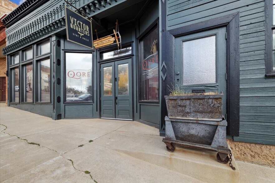 More Photos Of 120 S 3rd St, Victor Restaurant For Sale